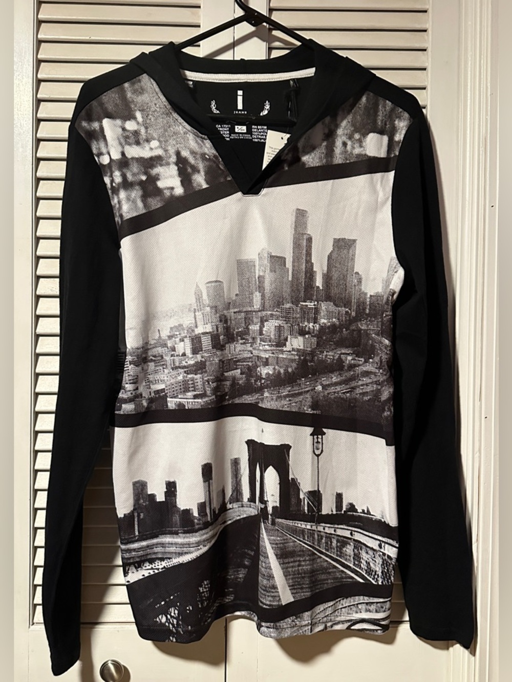 NWT New York Skyline Black White Hoodie Long Sleeve T-shirt Buffalo Jeans S
